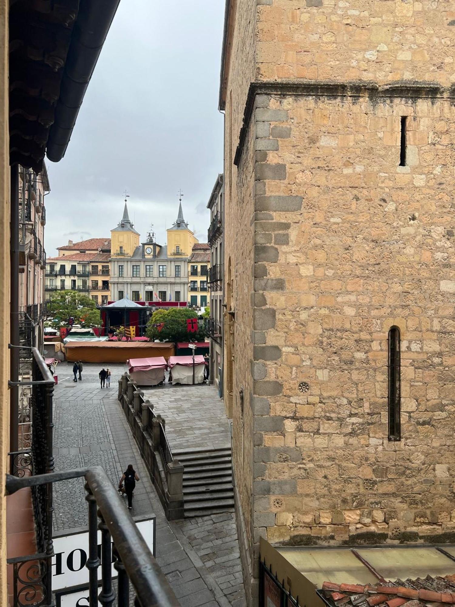 Отель San Miguel Сеговия Экстерьер фото